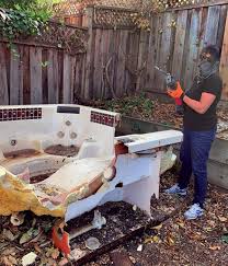 Best Basement Cleanout  in Highland, IL